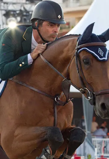 Rodrigo Pessoa with jumping horse