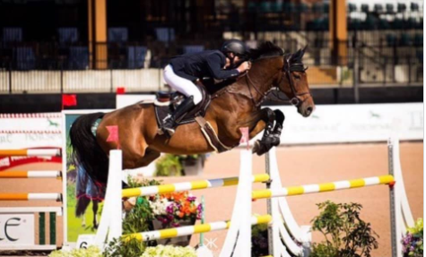 RED MILLS Riders in Form at Tryon