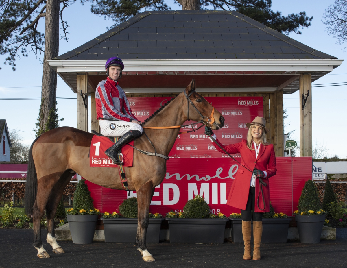 Stars Line Out for RED MILLS Day at Gowran